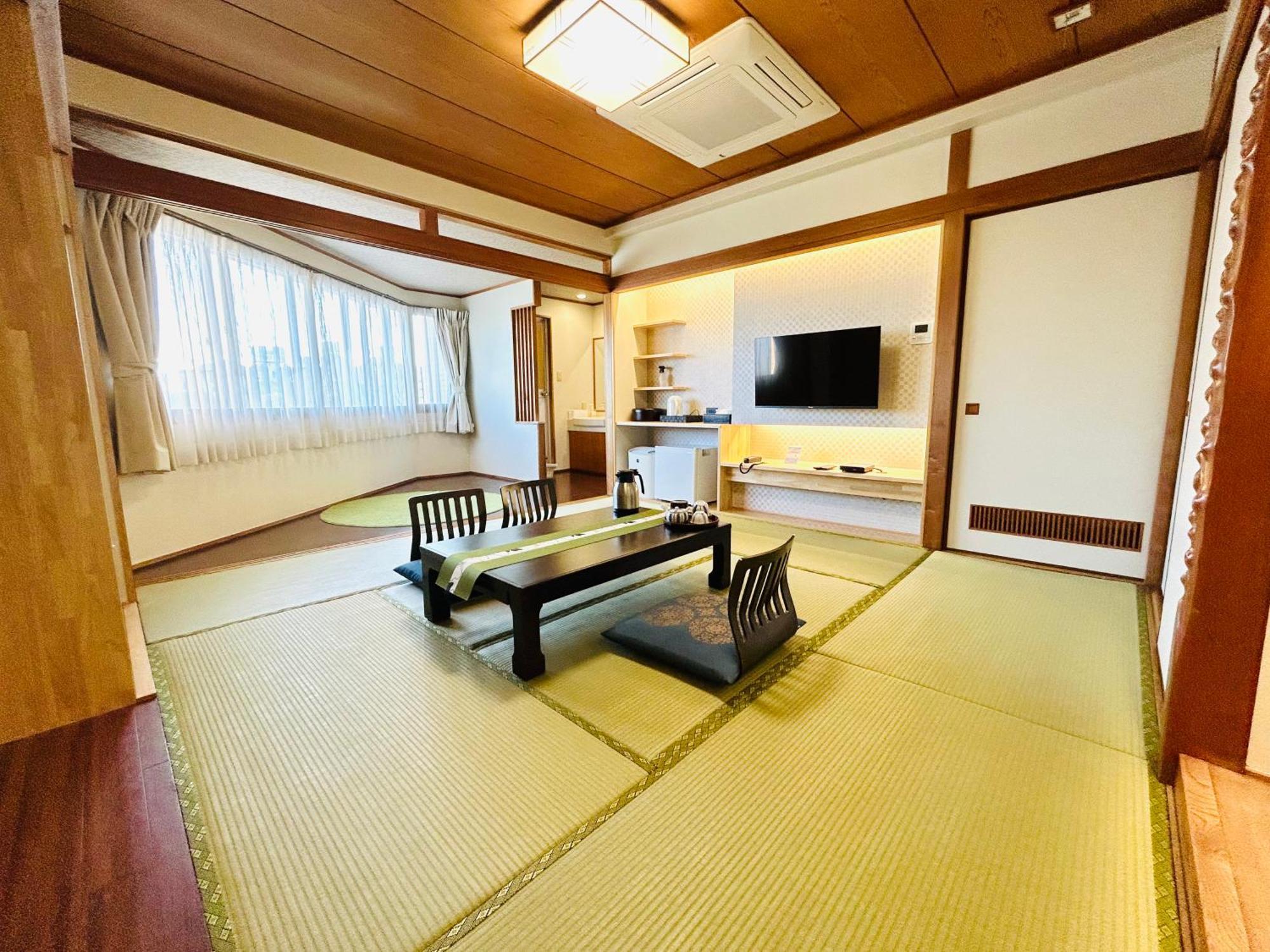 Takasago Ryokan 3*